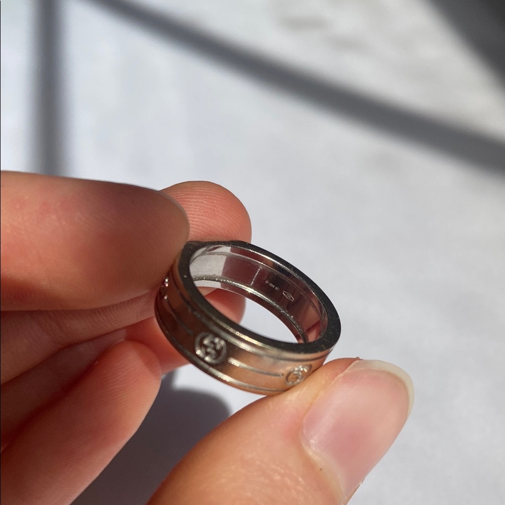 Gucci monogram band ring 18k white gold size 6 - Picture 8 of 8